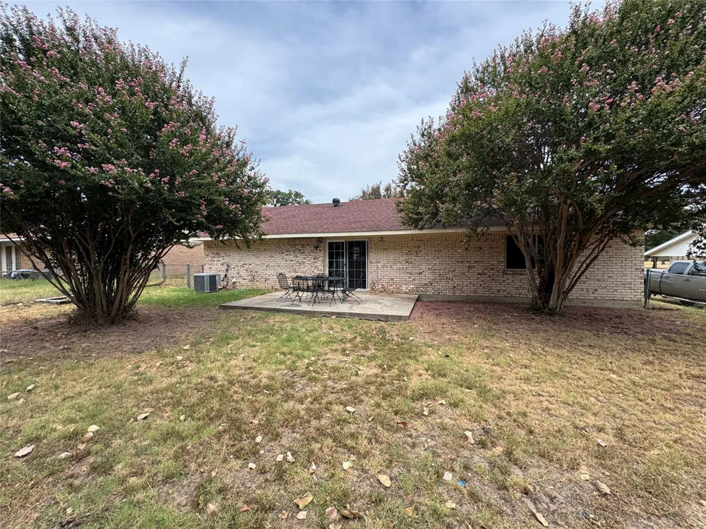 732 Dunaway Lane Azle, TX 76020