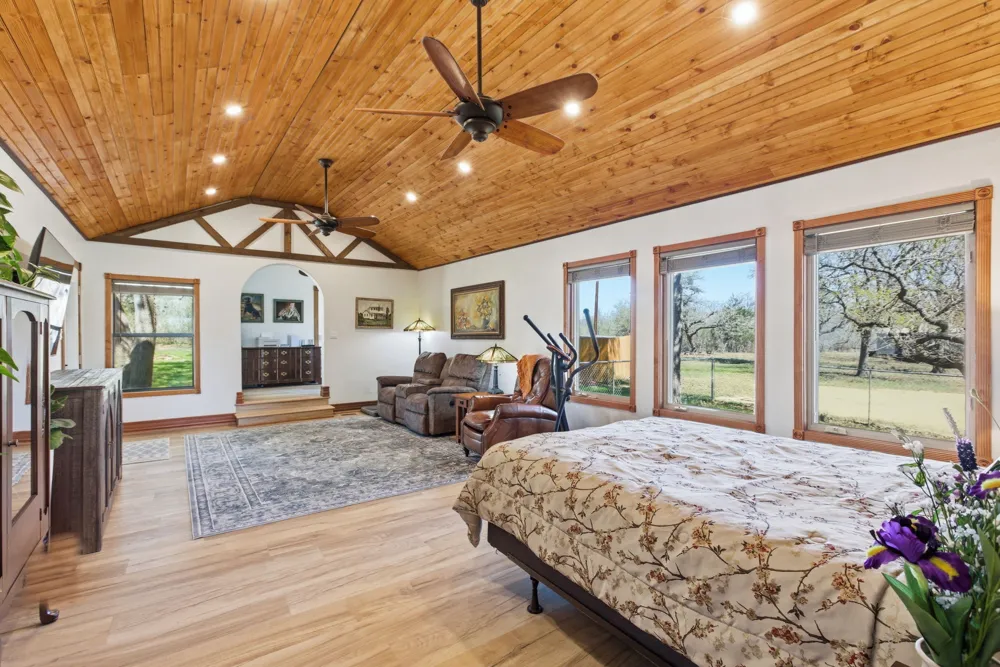 18335 FM 86 Red Rock, TX 78662