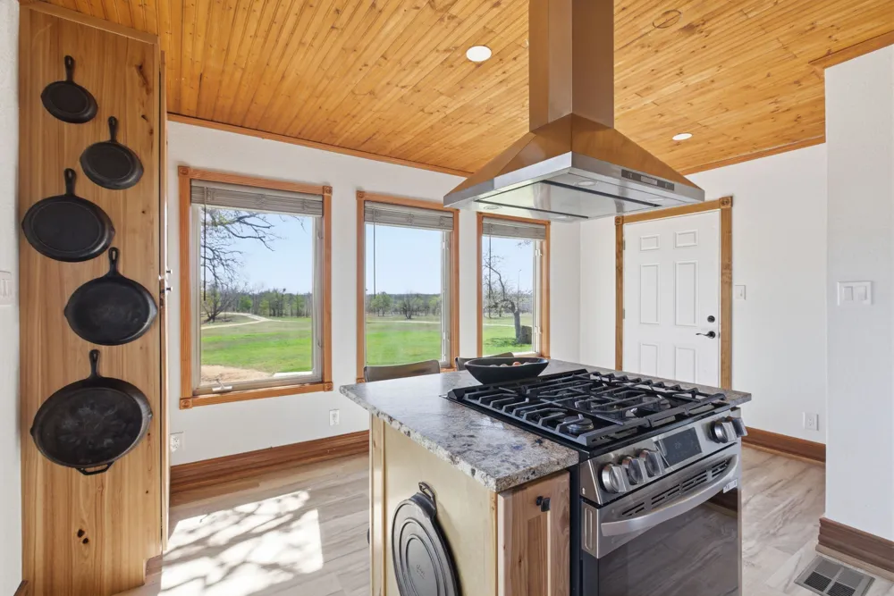 18335 FM 86 Red Rock, TX 78662