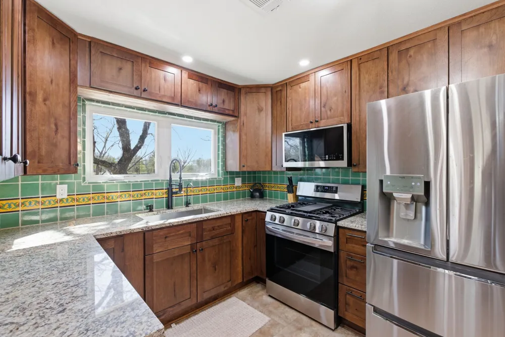 18335 FM 86 Red Rock, TX 78662