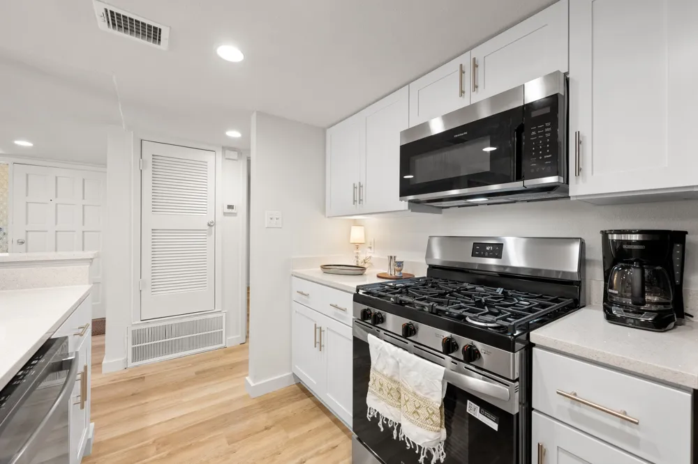 3204 Maywood Avenue #B Austin, TX 78703