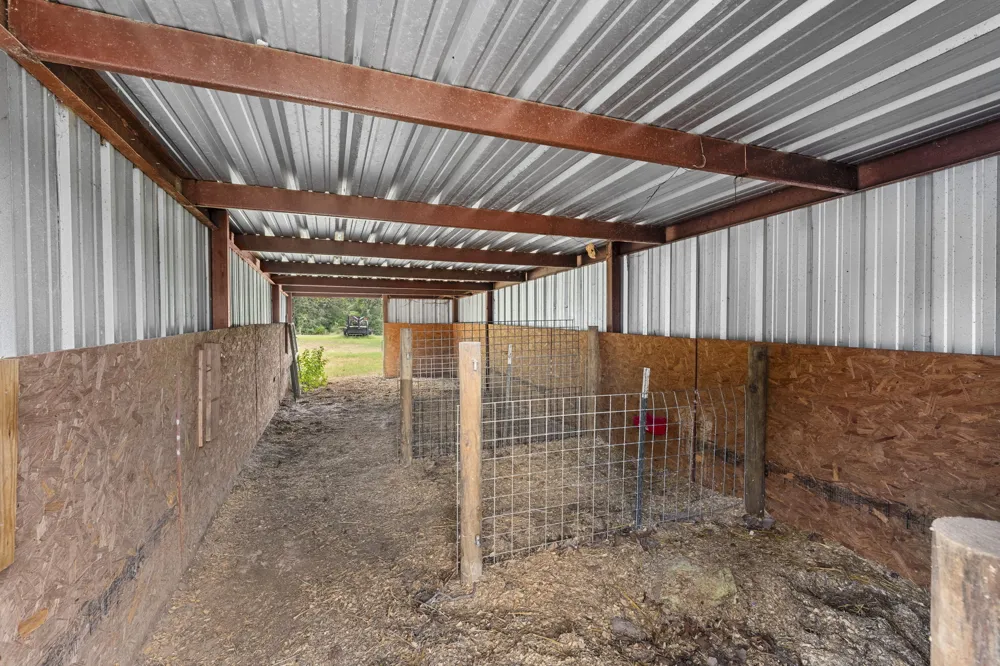 206 22 Hills Road Gause, TX 77857