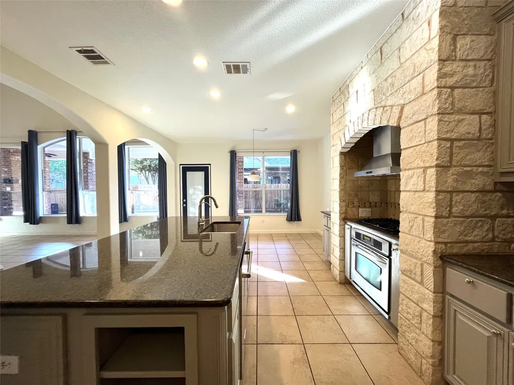 3004 Edgecreek Place Round Rock, TX 78681