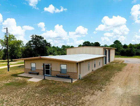 5600 US HWY 77