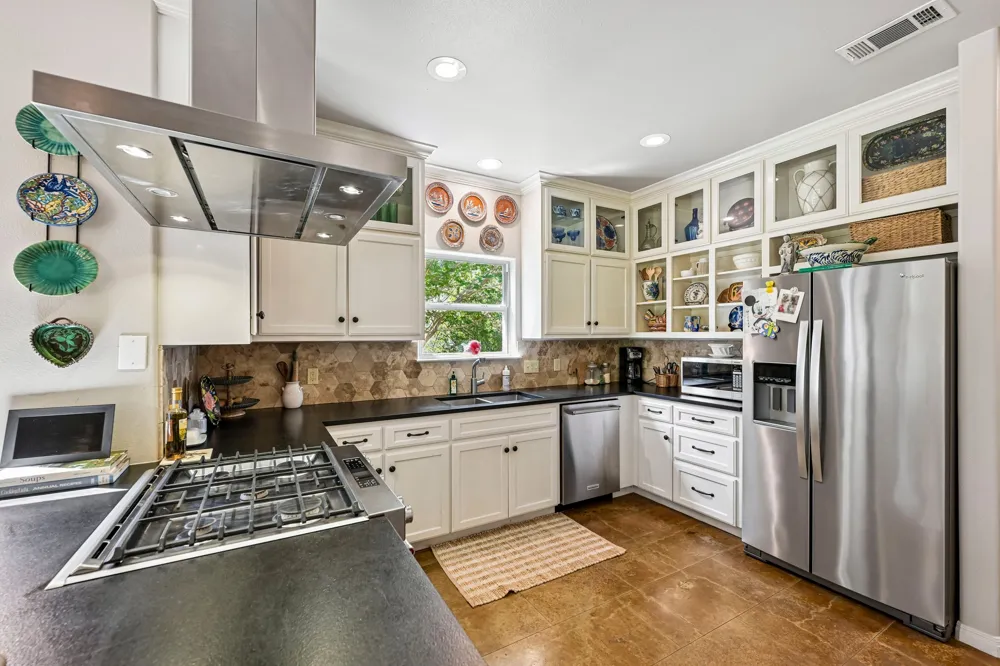 246 Blanco Drive Wimberley, TX 78676