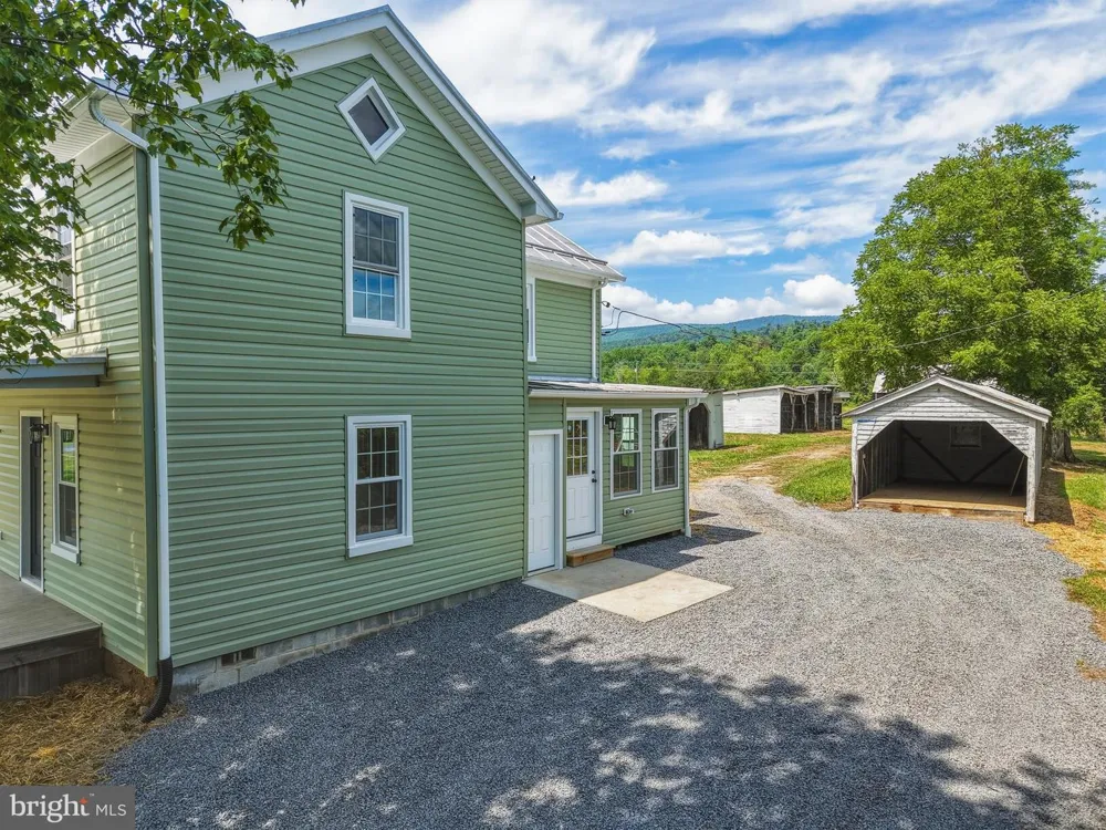 6117 ALUM SPRINGS ROAD Edinburg, VA 22824