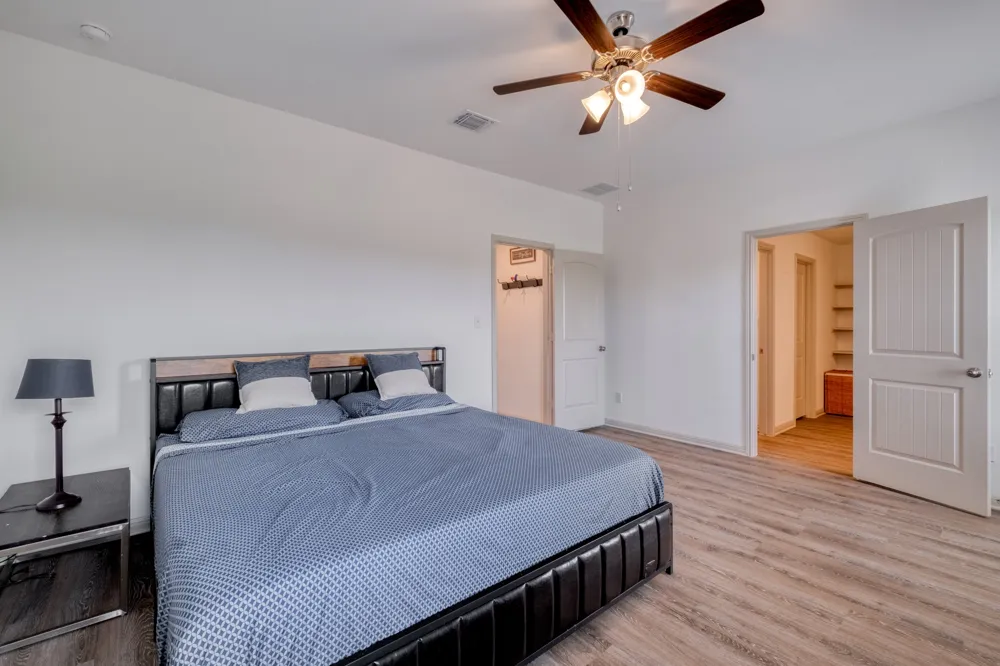 102 Johnson Draw Road Hutto, TX 78634