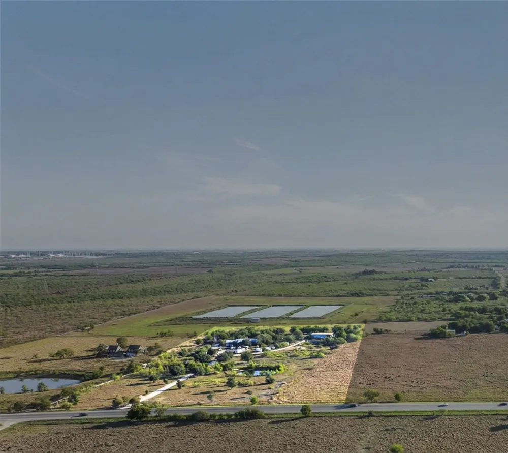 15476 San Marcos Highway Martindale, TX 78655