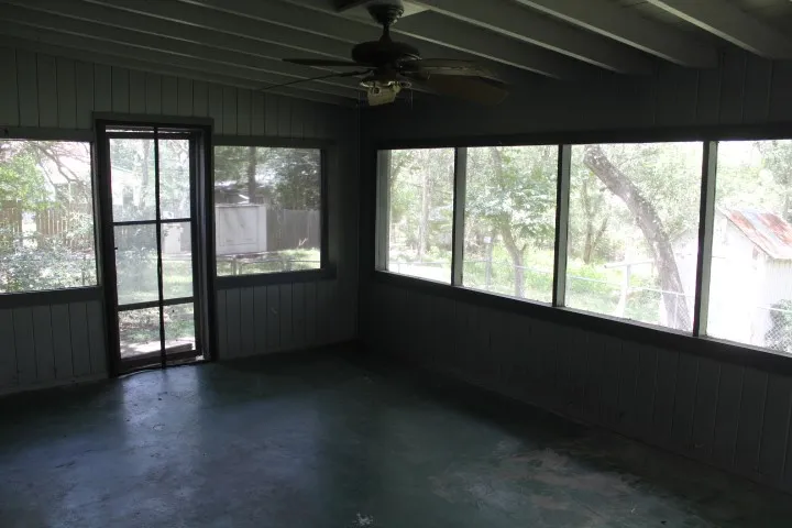 1306 Alamo Street San Marcos, TX 78666