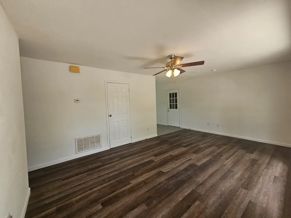 1401 Trinity Street Lockhart, TX 78644