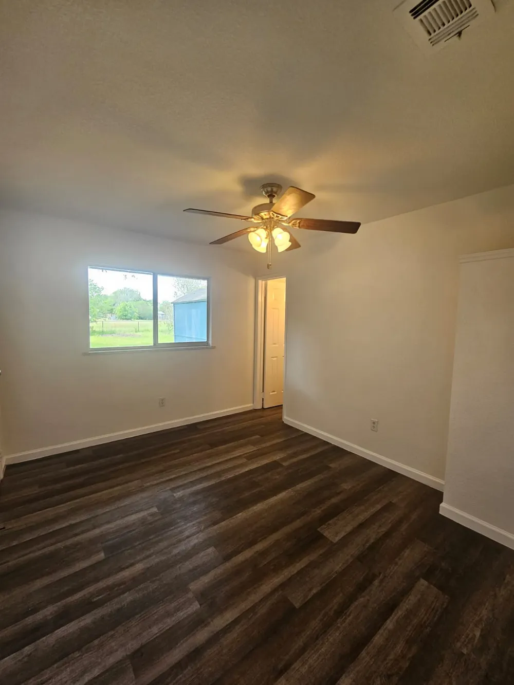 1401 Trinity Street Lockhart, TX 78644