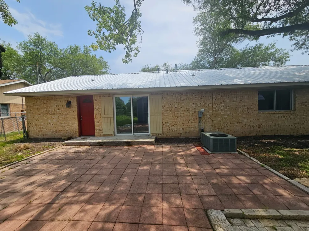 1401 Trinity Street Lockhart, TX 78644