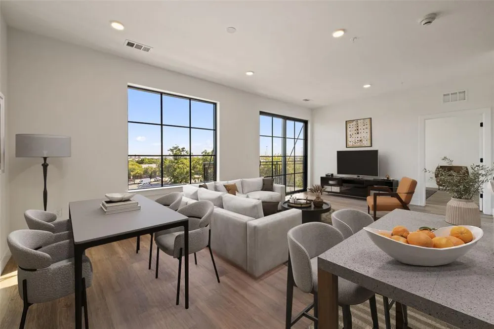 4315 S Congress Avenue #332 Austin, TX 78745