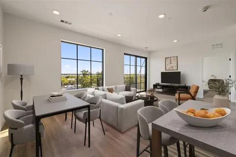 4315 S Congress Avenue #332