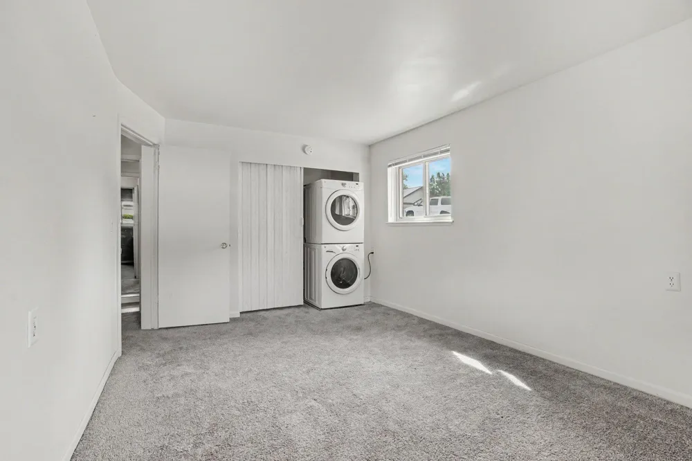 742 W Kilgore Road #108 Kalamazoo, MI 49008
