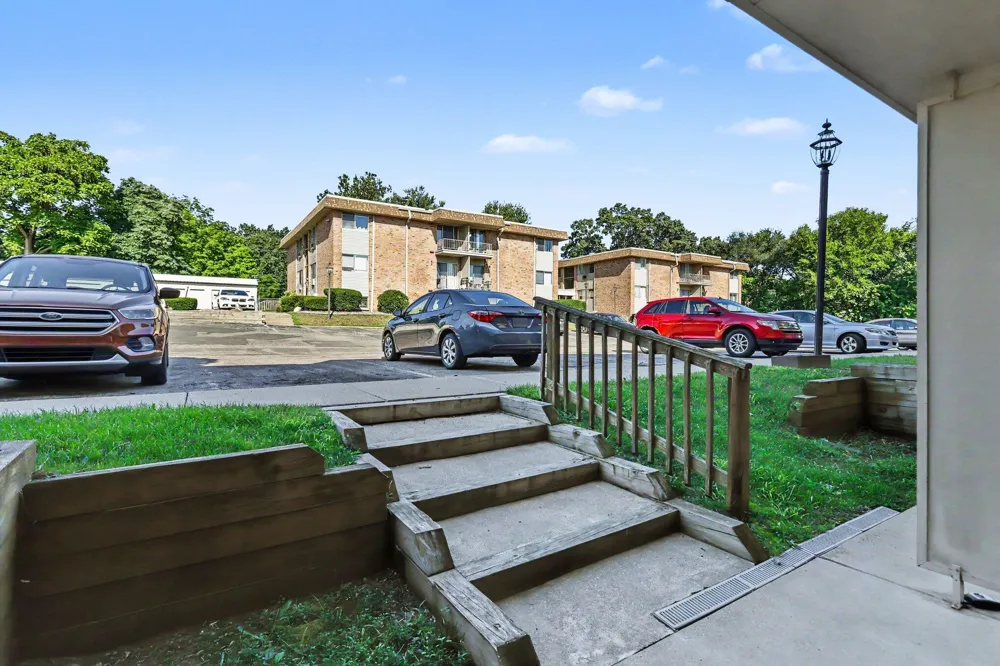 742 W Kilgore Road #108 Kalamazoo, MI 49008