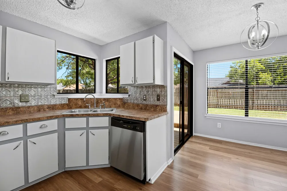 2300 Dowd Lane Austin, TX 78728