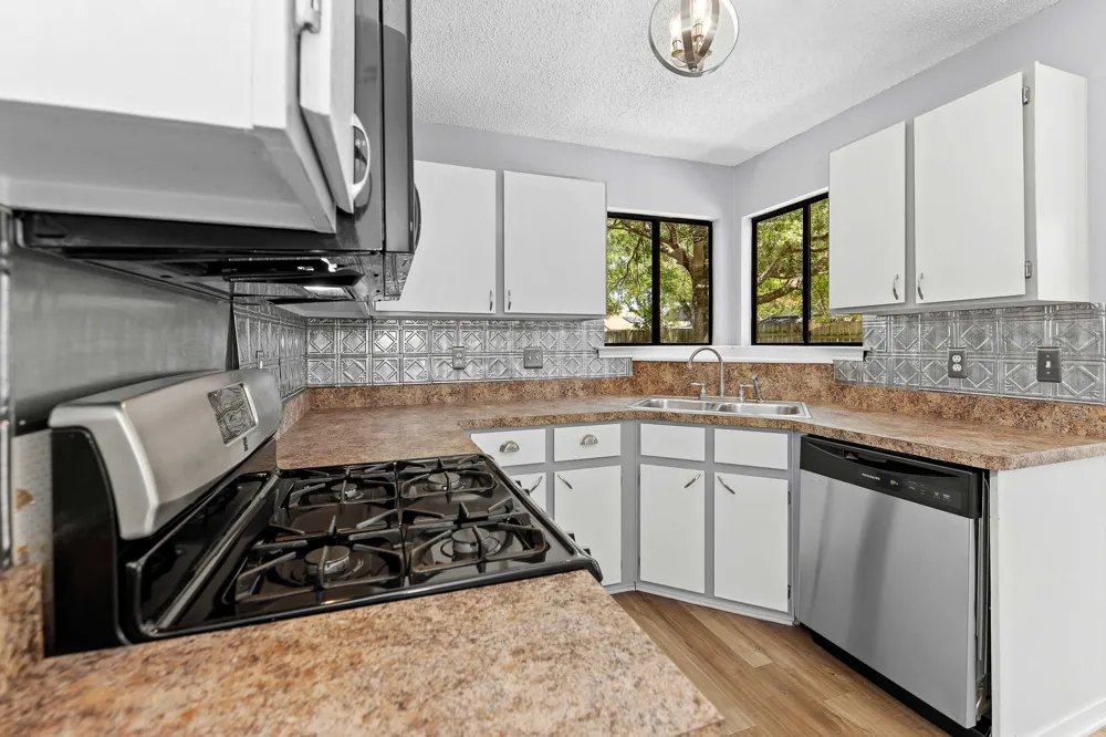 2300 Dowd Lane Austin, TX 78728