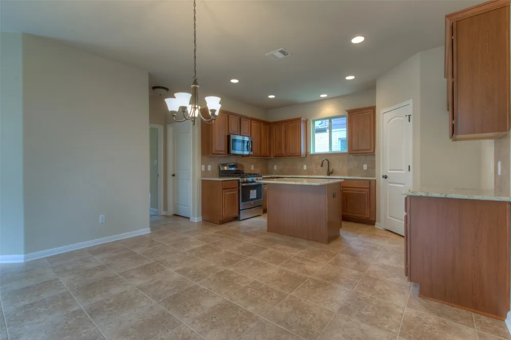 3451 Mayfield Ranch Boulevard #303 Round Rock, TX 78681