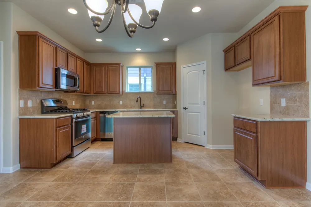 3451 Mayfield Ranch Boulevard #303 Round Rock, TX 78681