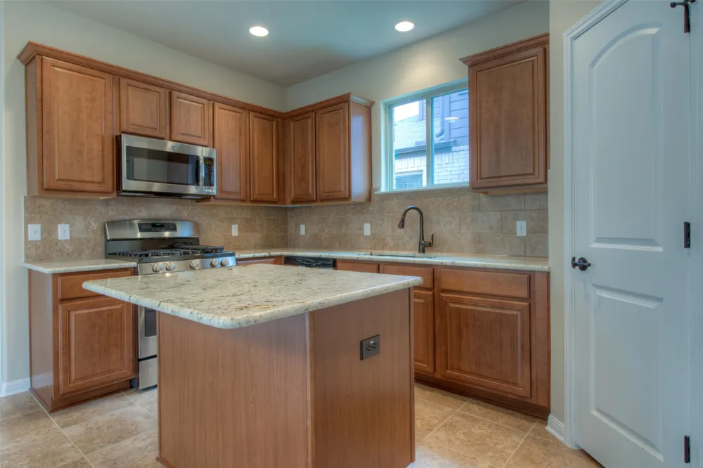 3451 Mayfield Ranch Boulevard #303 Round Rock, TX 78681