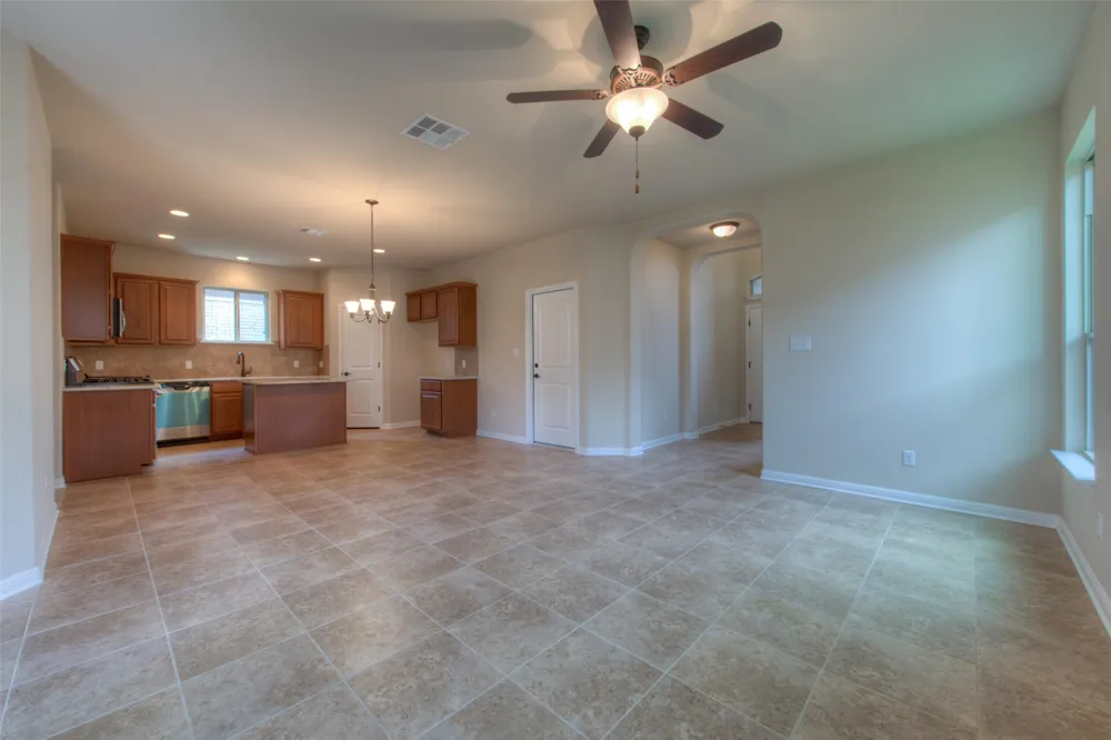 3451 Mayfield Ranch Boulevard #303 Round Rock, TX 78681