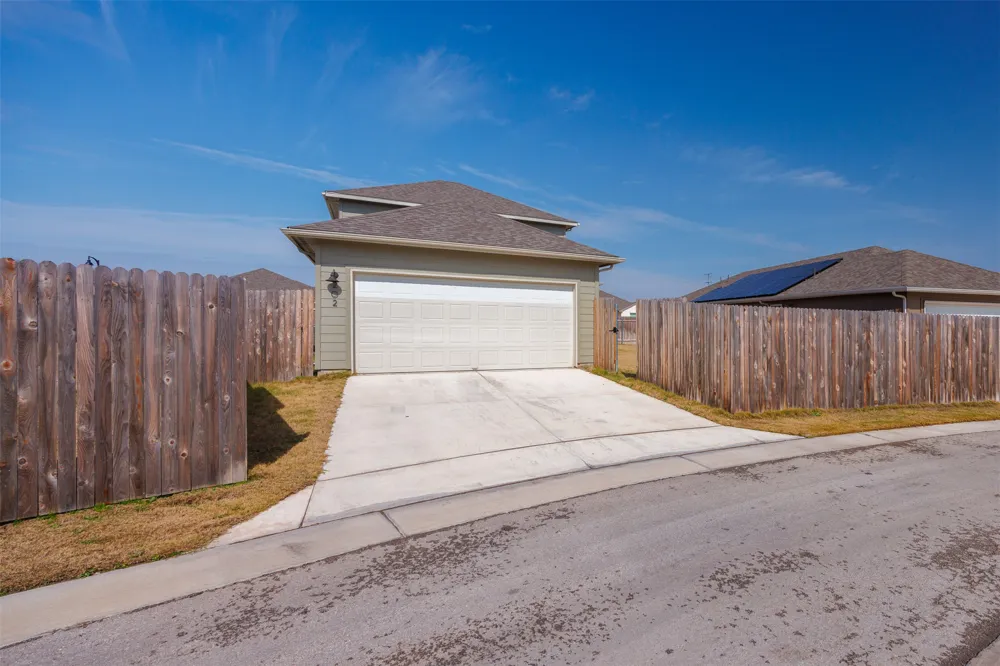 202 Fairmeadow Downs Drive Hutto, TX 78634