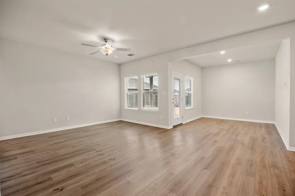 202 Fairmeadow Downs Drive Hutto, TX 78634