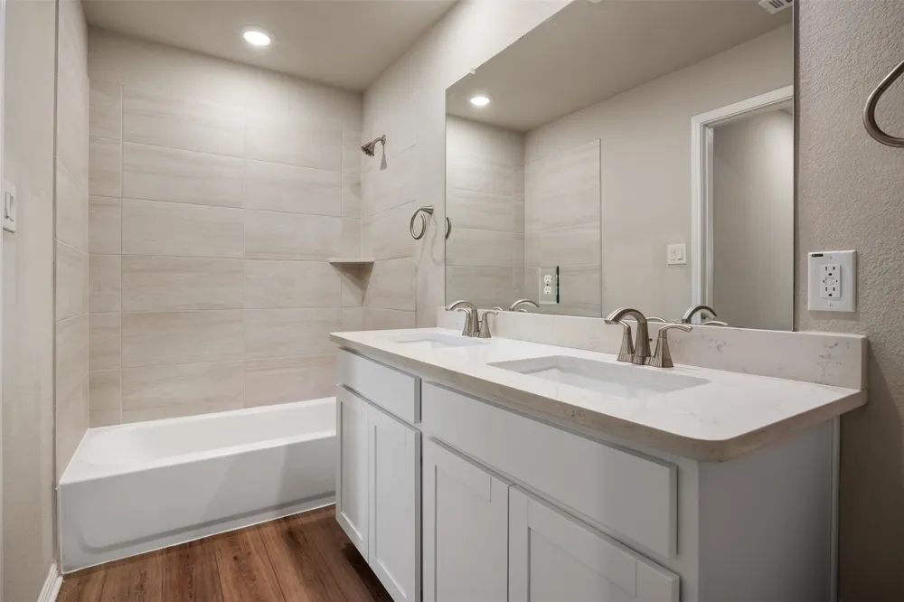 202 Fairmeadow Downs Drive Hutto, TX 78634
