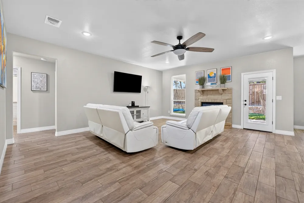3415 Bandit Court Kempner, TX 76539