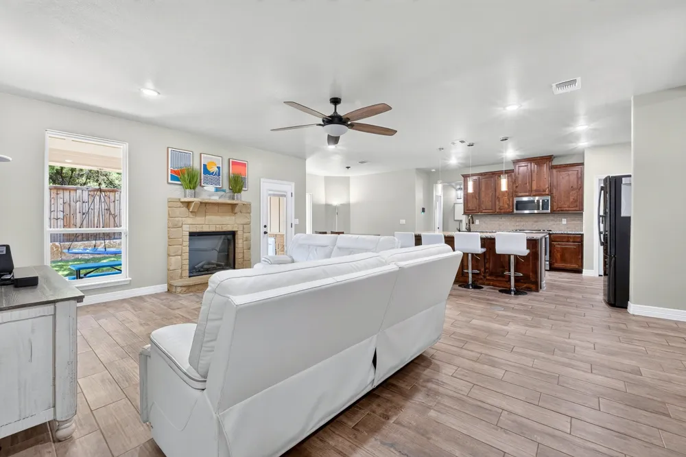 3415 Bandit Court Kempner, TX 76539