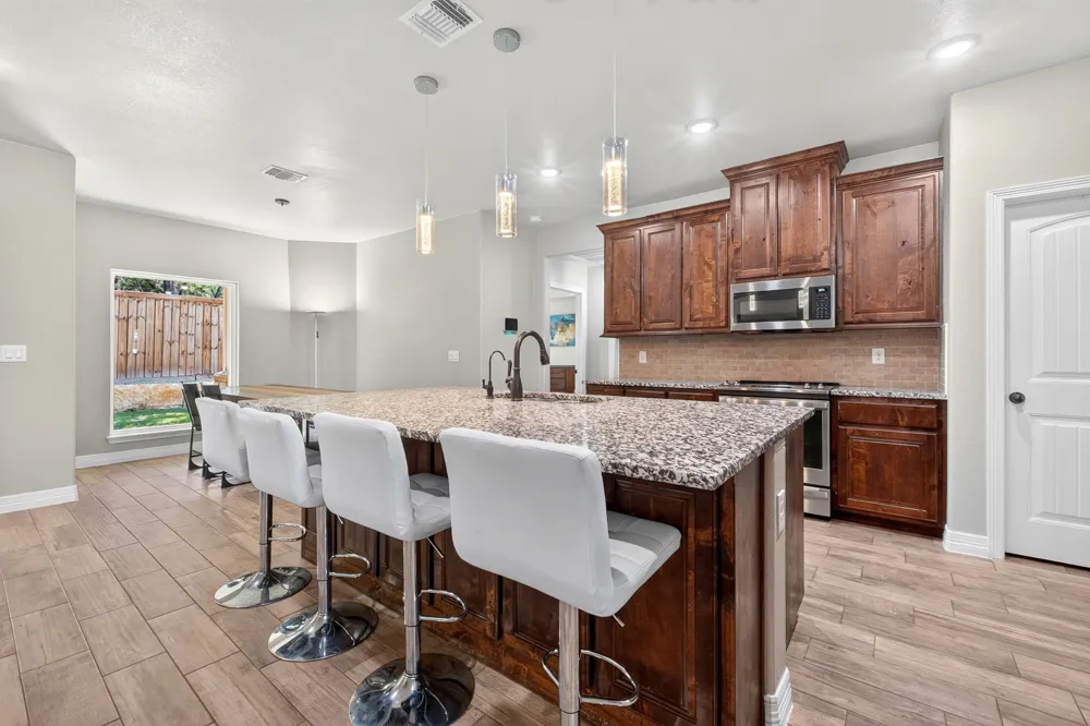 3415 Bandit Court Kempner, TX 76539