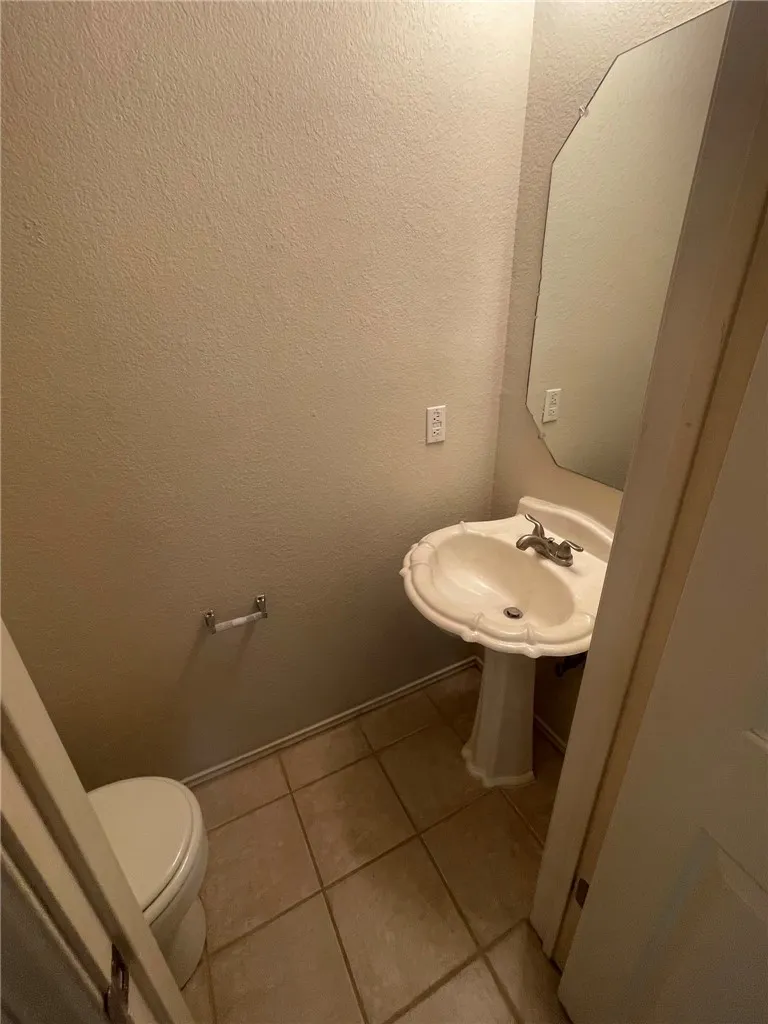 613 Stallion Drive Cedar Park, TX 78613