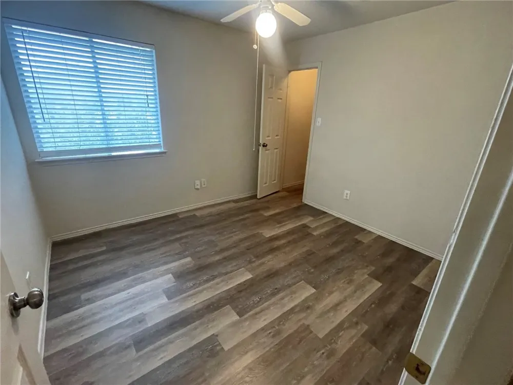 613 Stallion Drive Cedar Park, TX 78613