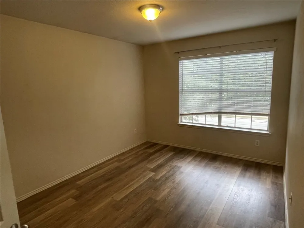 613 Stallion Drive Cedar Park, TX 78613