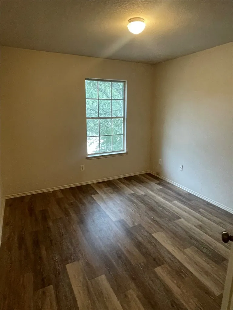 613 Stallion Drive Cedar Park, TX 78613