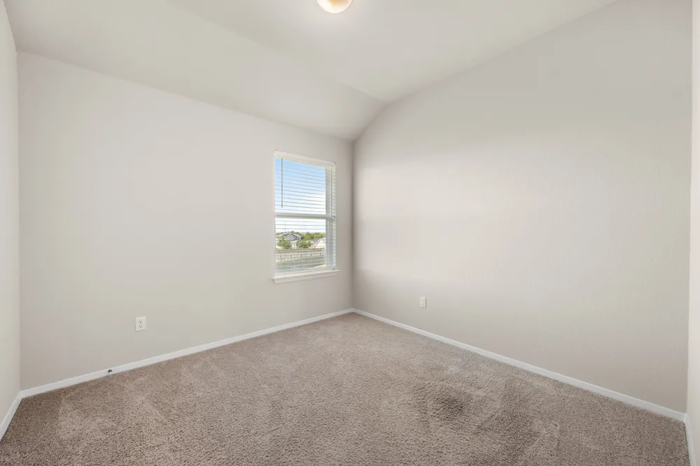 215 Lake Placid Run Elgin, TX 78621