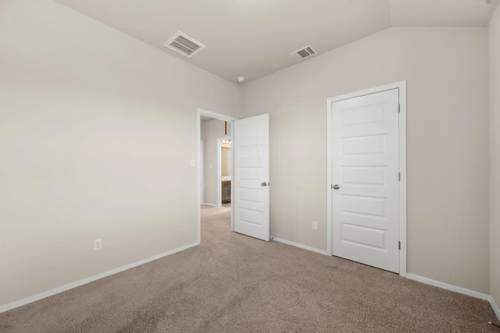 215 Lake Placid Run Elgin, TX 78621