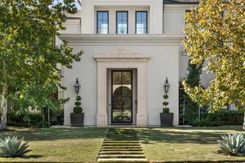 2703 Greenlee Drive