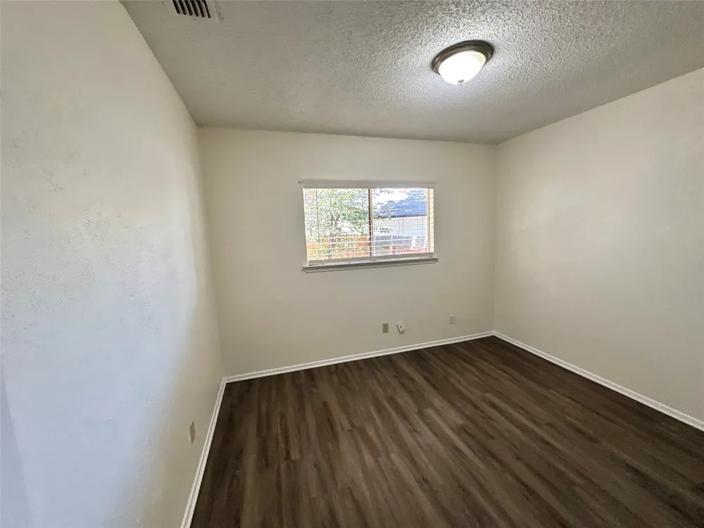 10400 Broken Shoe Trail Austin, TX 78750