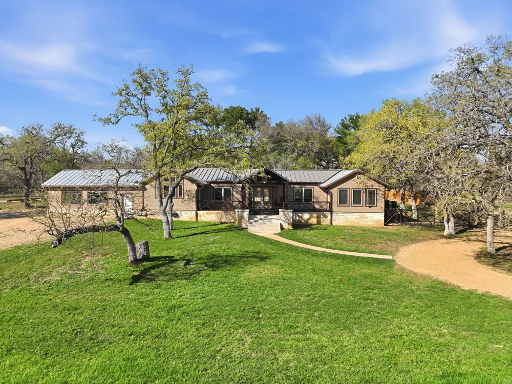 18335 FM 86 Red Rock, TX 78662