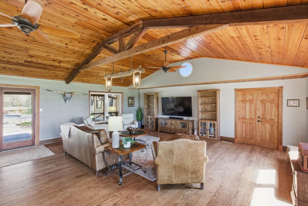 18335 FM 86 Red Rock, TX 78662