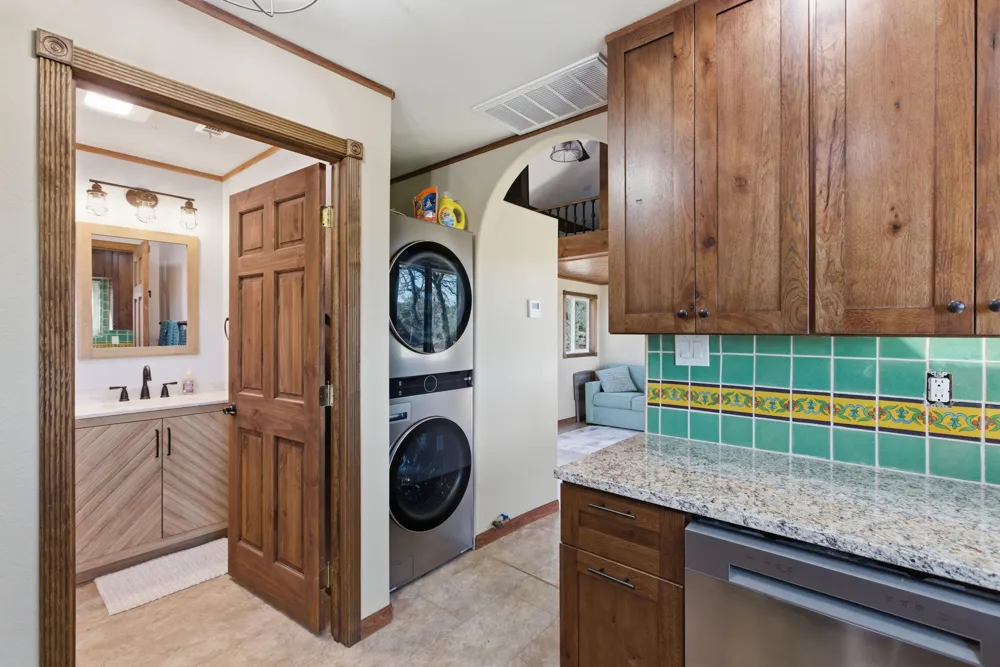 18335 FM 86 Red Rock, TX 78662
