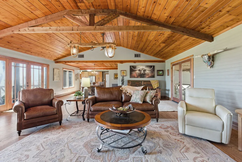 18335 FM 86 Red Rock, TX 78662