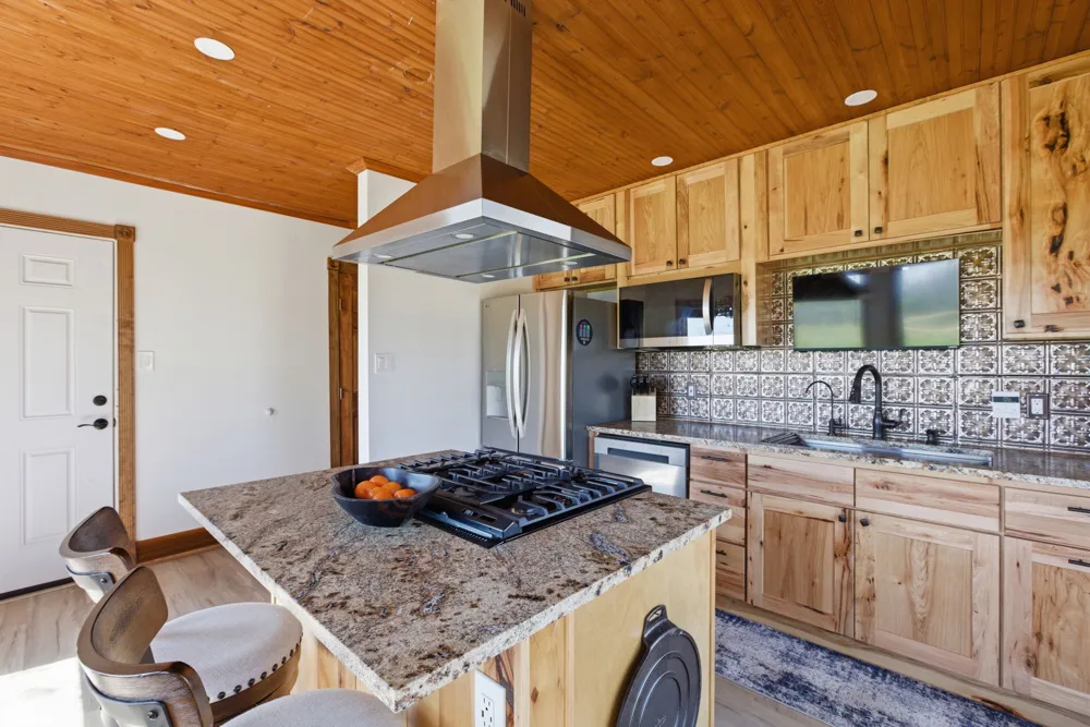 18335 FM 86 Red Rock, TX 78662