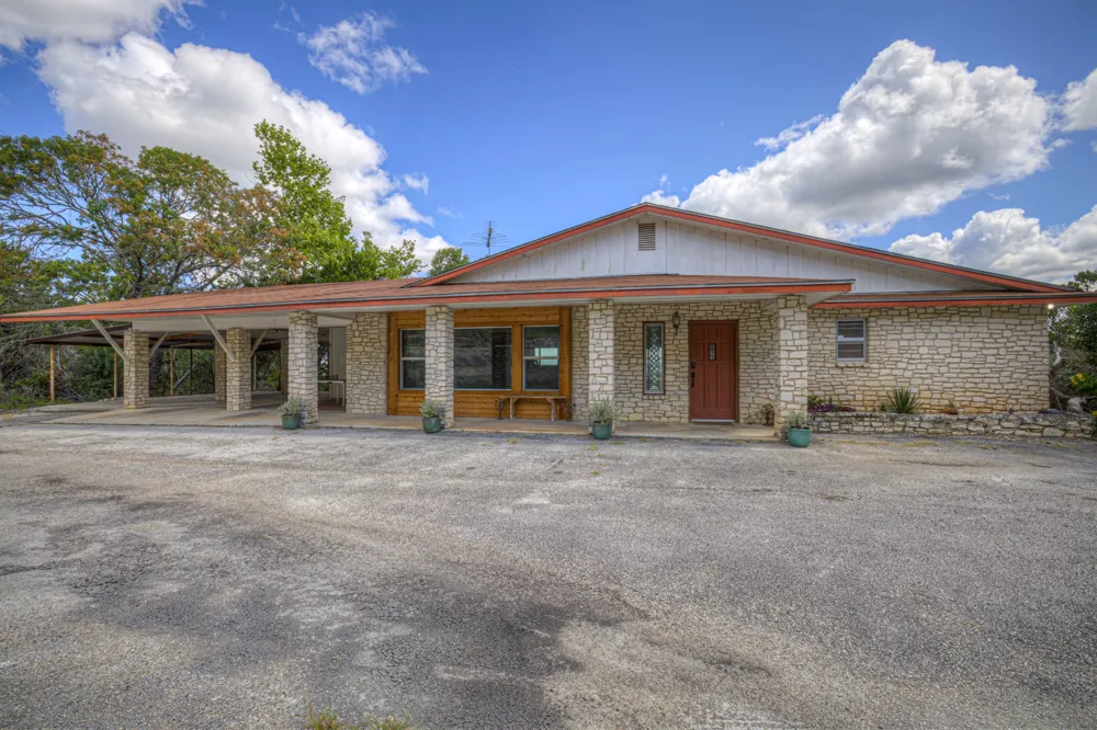 447 MADRONA DR DRIVE New Braunfels, TX 78132