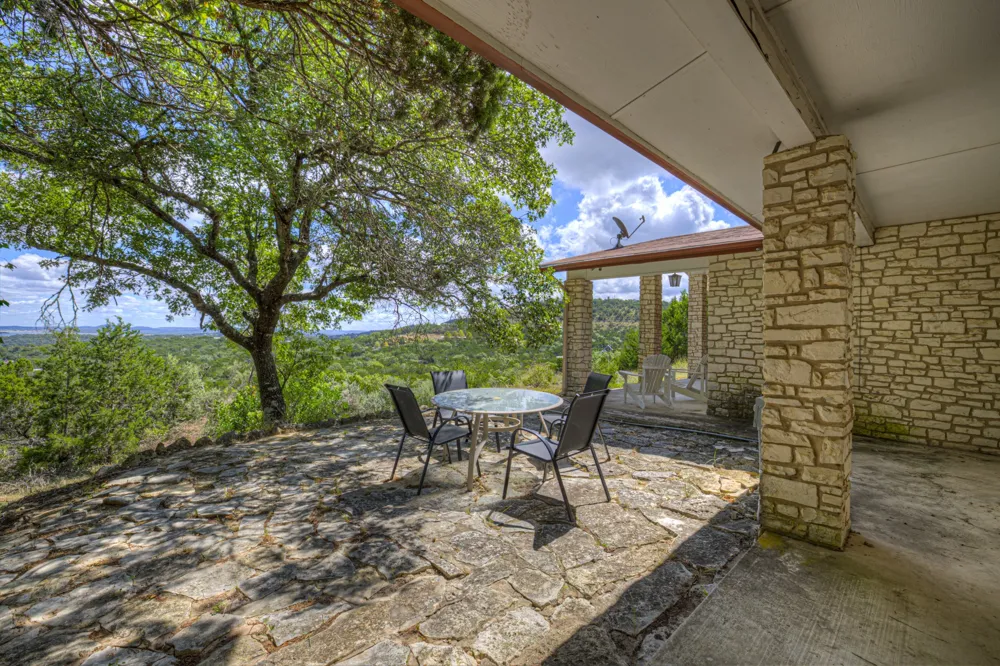 447 MADRONA DR DRIVE New Braunfels, TX 78132