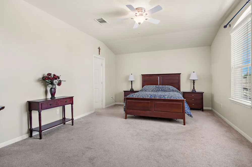 133 Lavaca Loop Hutto, TX 78634