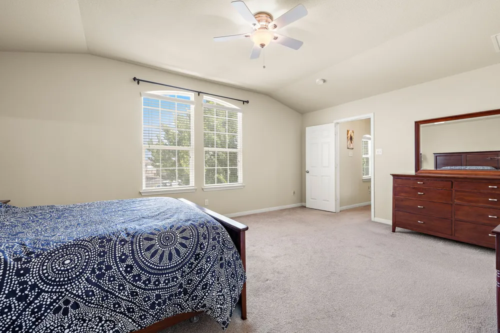 133 Lavaca Loop Hutto, TX 78634