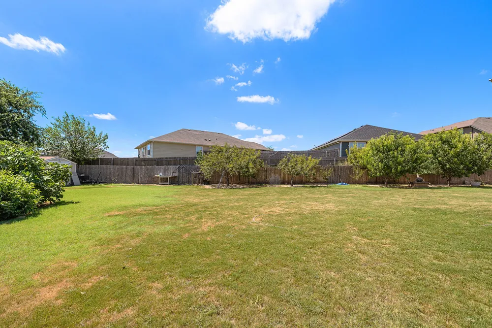 133 Lavaca Loop Hutto, TX 78634